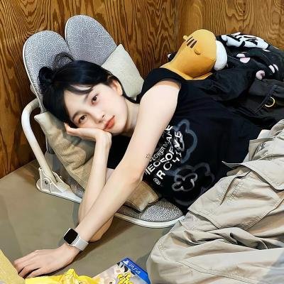 两个爱人和一只熊